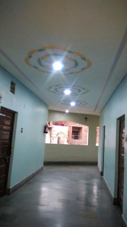 Hotel Sandeep Varanasi Esterno foto